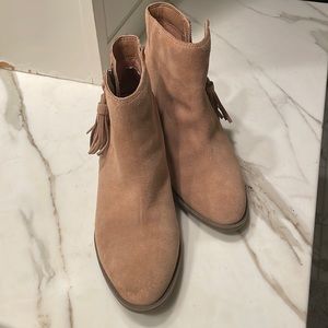Vionic weatherproof bootie womens 8 tan